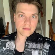 Matthew Snowden's Instagram, Twitter & Facebook