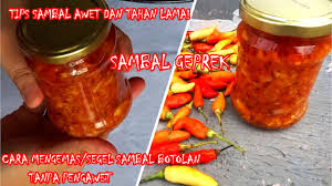 The most common meat used in tinorangsak is pork. Sambal Geprek Untuk Dijual Botolan Cara Mengemas Segel Sambal Youtube