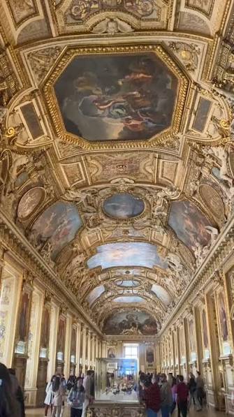 🕍 Bảo tàng Louvre – trung tâm nghệ thuật hàng đầu trên thế giới. Quy tụ  hàng ngàn những kiệt tác nghệ thuật của thời đại, bảo tàng Louvre đã và  đang thu hút rất nhiều lượt tham quan mỗi ngày, và trở ...