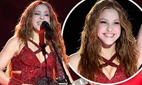 Над треком работали соавторы хитов дуа липы. Shakira Will Be Embarking On A World Tour In 2021 Following Epic Super Bowl Half Time Performance Daily Mail Online