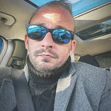 Andrew Distler's Instagram, Twitter & Facebook