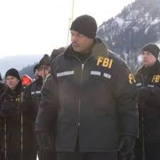 Vreau sa cred în librăriile cărturești. The X Files I Want To Believe Dosarele X Vreau Sa Cred 2008 Film Cinemagia Ro