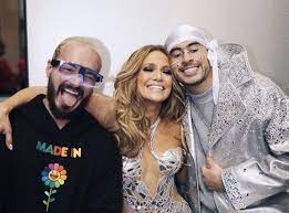 Super bowl 2020 medio tiempo bad bunny ft shakira halftime show jennifer lopez jlo. Pin By Karla On Bad Bunny Jennifer Lopez Shakira Jlo