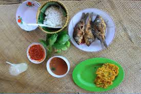 Simpan ke bagian favorit tersimpan di bagian favorit. Warung Pecak Duren Wisata Kuliner Tradisional Khas Sunda Di Tangerang Selatan Halaman All Kompas Com