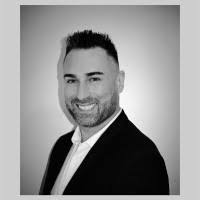 30+ perfiles de «Mathis»