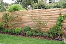 Shelley Hugh Jones Garden Design Zaun Aus Western Red Cedar Fungiert Als 1000 In 2020 Fence Design Backyard Garden Design
