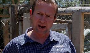Paul pen farthing is a former royal marines commando and founder of the nowzad dogs charity, which he found in 2007. Fzrikgpvpimk1m