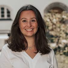 Seit meinem Start bei 17:30 SAT.1 Bayern vor mehr als einem Jahr habe ich  so ziemlich in alle Bereiche rein schnuppern dürfen, die der  Regionaljournalismus zu bieten hat: von Pressekonferenzen mit… |