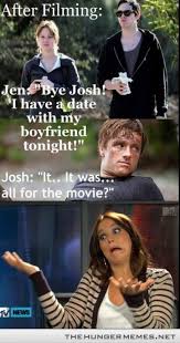 Funny Love Memes For Her Faces 25 Ideas Hunger Games Jennifer Hunger Games Humor Hunger Games Quotes