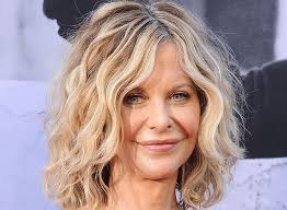 19 Haircuts For Older Women Winter 2018 2019 Edition Womens Hairstyles Hair Styles Short Hair Styles