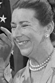 Millie Summers's Instagram, Twitter & Facebook