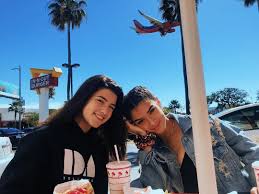 Dixie D Amelio On Instagram Happy Birthday To My Best Friend You Are The Kindest And Funniest Person Ever I Love You Forev In 2020 Perfect Sisters Famous Girls Dixie