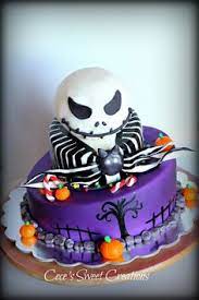 Even though it was a very very late night before i finished this cake, i adored every minute of it. 45 Creepy Nightmare Before Christmas Cakes Ideas Nightmare Before Christmas Cake Nightmare Before Christmas Before Christmas