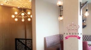 Pandora Aydinlatma Markasini Ve Kalitesini Secen Pastell Cafe Bistro Sikligin Ve Zerafetin Karadeniz Eregli Deki Durak Noktasi Olm Pandora Aynalar Ahsap Masa