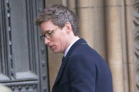 Eddie redmayne says his wife 'wears the trousers' in their relationship. Eddie Redmayne And Felicity Jones Among Celebrities Paying Respect At Stephen Hawking S Funeral Cambridgeshire Live
