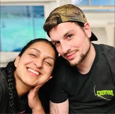 Jamie Labree's Instagram, Twitter & Facebook