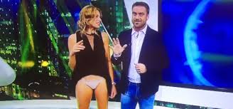 Alina moine es una reconocida periodista y conductora de televisión. Alina Timbres Timbresmoine Twitter