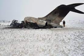 Die lage nach einem im südosten afghanistans gemeldeten flugzeugabsturz ist immer noch weitgehend unklar. Afghanistan Us Militarjet Abgesturzt Keine Hinweise Auf Abschuss Web De
