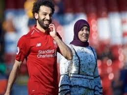 بس بدون احراج يعنى نفسى اعمل كده بس خايف انى أفقد احترام زوجتى او يقال ان هذه ليست من صفات الرجولة مع النظر الى ان هذا الكلام خاطئ لا يوجد حرج بين الزوج وزوجته وانا. Ø²ÙˆØ¬Ø© Ù…ÙŠÙˆ Ù…ÙŠÙˆ Ù…Ø­Ø±Ø§Ø« Ù…Ù„Ø§Ø¨Ø³ Ø²ÙˆØ¬Ø© Ù…Ø­Ù…Ø¯ ØµÙ„Ø§Ø­ Kulturazitiste Org