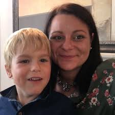 Sarah Auld Groves (@SarahGroves83)