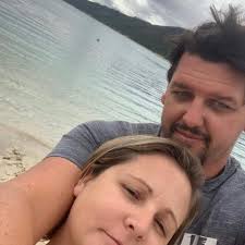 Keep your Kleins looking fresh with this tip from samthesparky. How do you  keep your Kleins looking good as new? Soak for 24-hour in vinegar, followed  by some light brushing. Once dry,