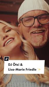 So schön 🥰 DJ Ötzi singt zusammen mit seiner Tochter Lisa-Marie Friedle  "Happy Xmas (War is over)" Dieses Duett berührt uns im Herzen und bringt  euch in besinnliche Stimmung für Weihnachten 🎄 Das Lied ...