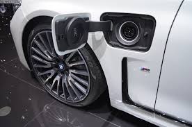 The g70 is a bold statement from genesis. Bmw M750e 7er G70 Auch Als M Performance Plug In Hybrid