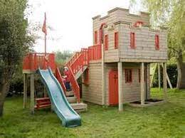 The collection you find here ranges from the very large and complex to the very small and simple. Castle Playhouse Play Houses Backyard Kids Playhouse Plans