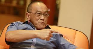 Aburizal bakrie is a famous politician. Rekam Jejak Aburizal Bakrie Pengusaha Indonesia Dan Politikus Terkenal Kudapan Djawanews Com