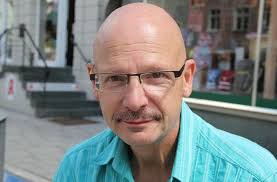 Phubbing: Freunde, die auf Handys starren