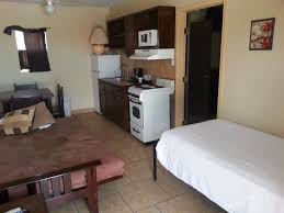 The star inn motel is a family operated motel is nearby the niagara falls golf club which offers a the motel offers a picnic area, free parking and guest rooms with free wifi. Star Inn Prices Motel Reviews Karnes City Tx Tripadvisor