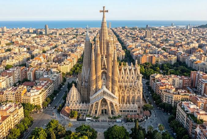 Sagrada Familia Completion: Gaudí's Masterpiece Nears Reality