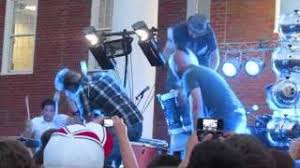 twenty one pilots: kitchen sink feat