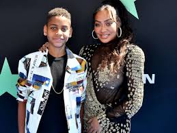Lais ribeiro and la la anthony attend the cushnie et ochs front row during new york fashion week: La La Anthony Talks About Struggles Raising A Preteen Son I Got To Keep My Eyes Open Abc News