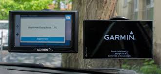 For now, garmin app has resumed working properly and the issues are solved. Garmin Drive 52 Drive Smart 55 65 Test Pocketnavigation De Navigation Gps Blitzer Pois