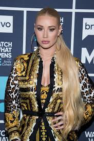 A place to share content of iggy azalea and her amazing ass. Iggy Azalea Reveals She Has A Son After Secret Pregnancy