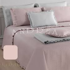 Il cuscino è davvero essenziale durante la notte o il riposo, realizzato in stoffa imbottito di materiale soffice. Amazon Cuscino 40x40 Creole Galetta Malva