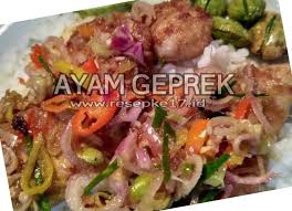 Popularitas ayam geprek belakangan lebih tinggi dibandingkan ayam penyet lantaran banyak masyarakat yang lebih senang dengan ayam. Resep Ayam Geprek Sambal Matah Masakan Mama Mudah