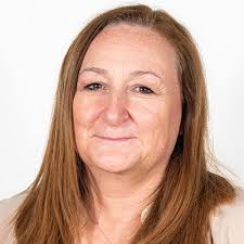 Denise Neville's Instagram, Twitter & Facebook