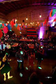 Dinámica musical divertida para bailarlo jugando. Las Mejores Canciones Para Bailar En Una Boda A Salir A La Pista