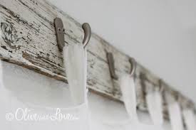 You can sneak a peek into all these country home decor. 11 Rustic Diy Home Decor Projects The Budget Decorator