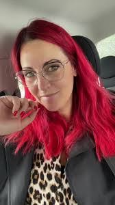 Becky Bee's Instagram, Twitter & Facebook