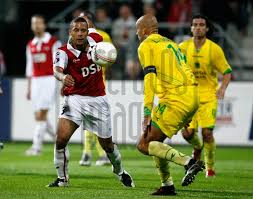 En 2000, con motivo del ascenso a primera división, y en 2013, para poder albergar encuentros de competiciones europeas. Soccrates Images Mousa Dembele Of Az Alkmaar Luiz Carlos Of Pacos De Ferreira