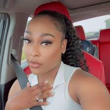 Fallon Owens (@Empress_Fallon)