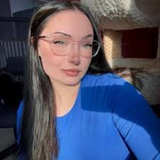 Does half price books still buy books off people??