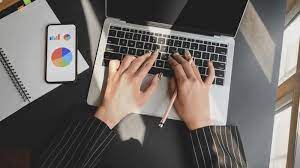 The national average salary for a social media content creator is $46,970 per year in united states. Content Marketing How To Be A Social Media Content Creator