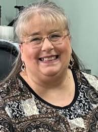 Janice Dill's Instagram, Twitter & Facebook