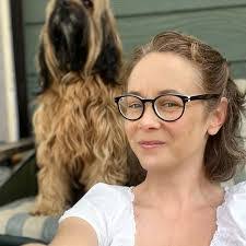 Jane Putnam's Instagram, Twitter & Facebook