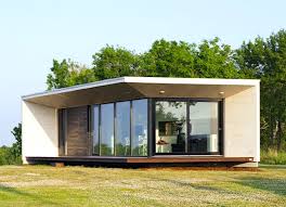 12 Brilliant Prefab Homes That Can Be Assembled In Three Days Or Less Affordable Prefab Homes Modern Prefab Homes Prefab Homes