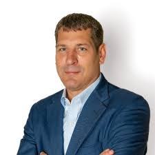 Margo Richter's Instagram, Twitter & Facebook